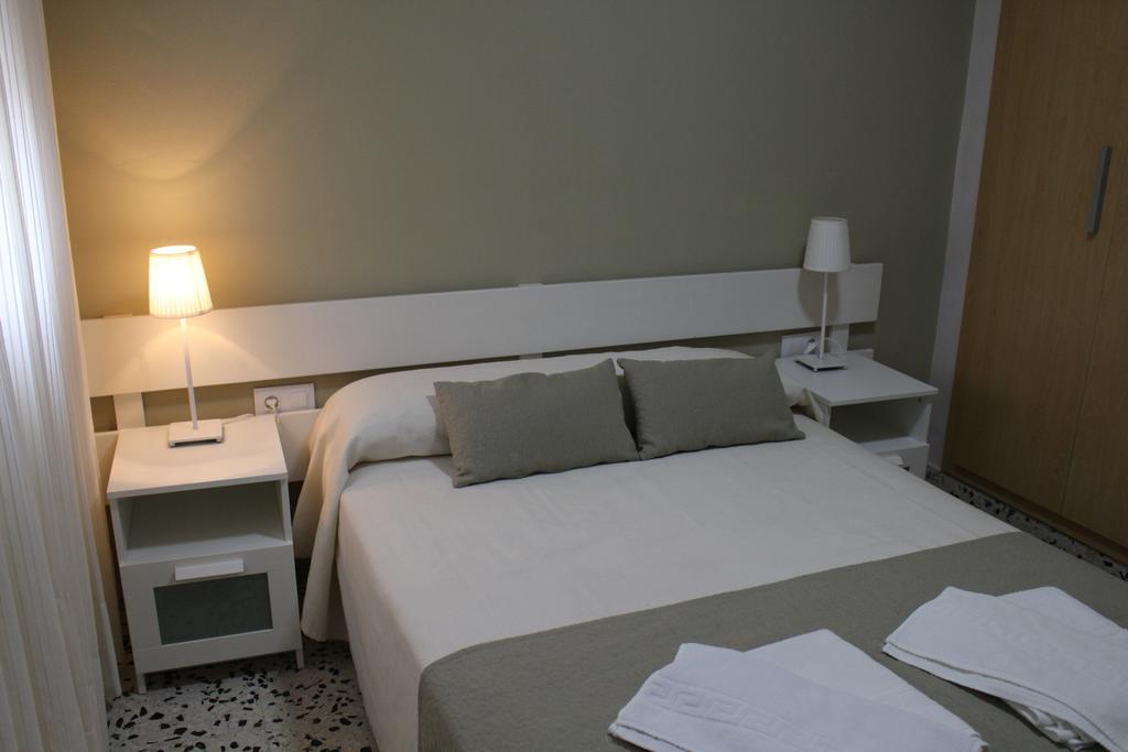Apartamentos Bolonia Paraiso Экстерьер фото